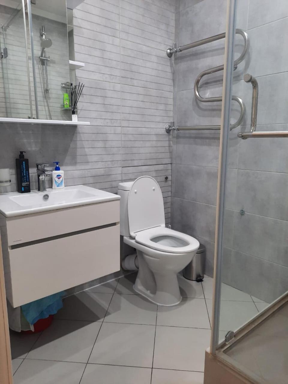 Loftik Apartments Shevchenko Street Almati Kültér fotó